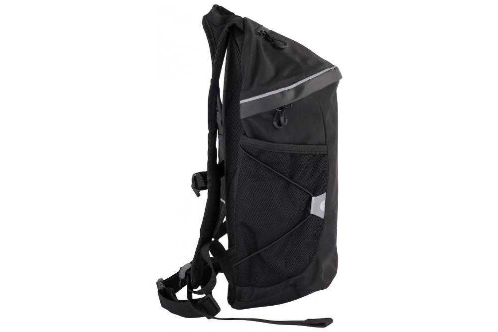 040242 99 DayBackpack Black Right