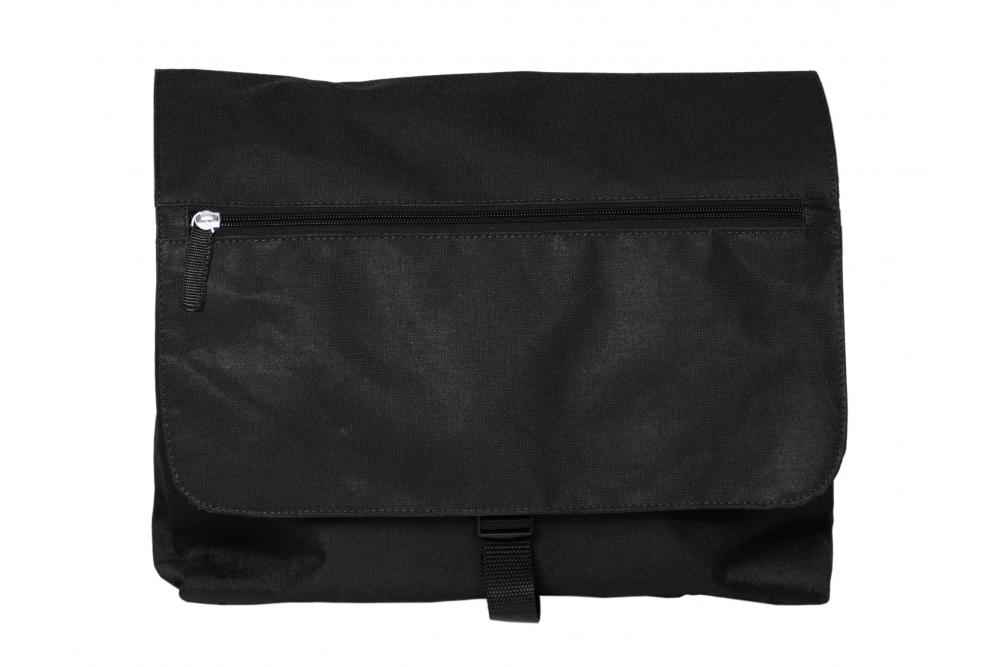 1582107 990 SkyShoulderbag black front