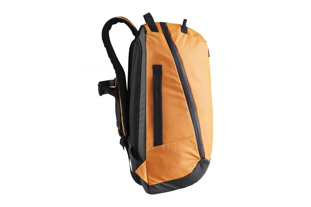 1912508 580000 Adv Entity Computer Backpack 35 L Left