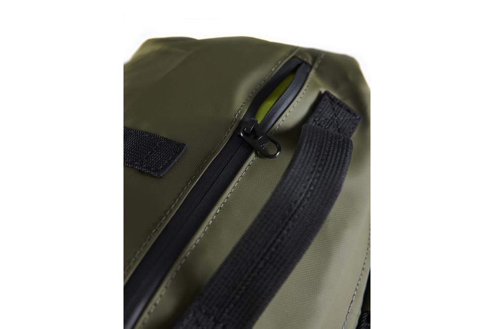 1912509 580000 Adv Entity Travel Backpack 25 L Closeup2