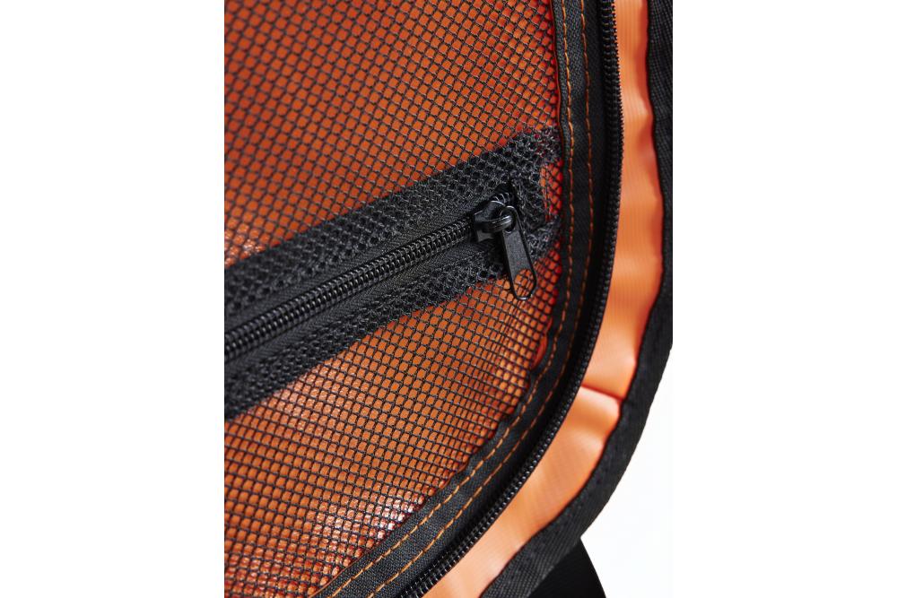 1912511 580000 Adv Entity Duffel 70 L Closeup3