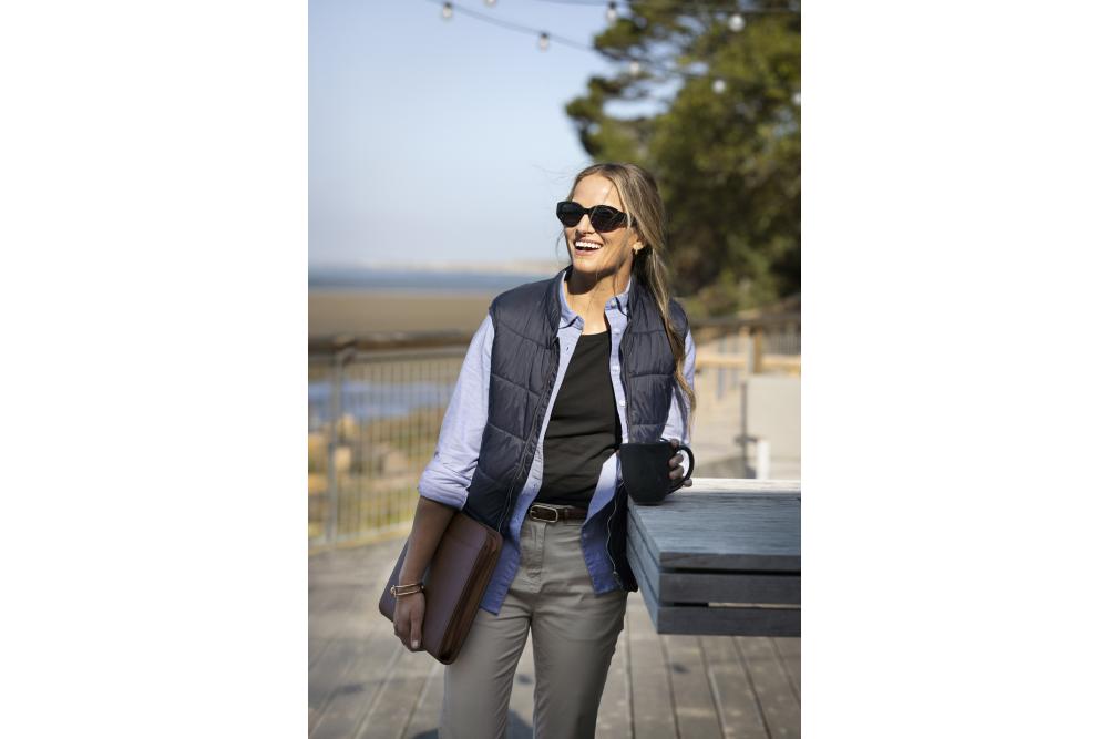 351485 352401 MountAdamsLightVestWomenBelfairOxfordShirtWomen SS26