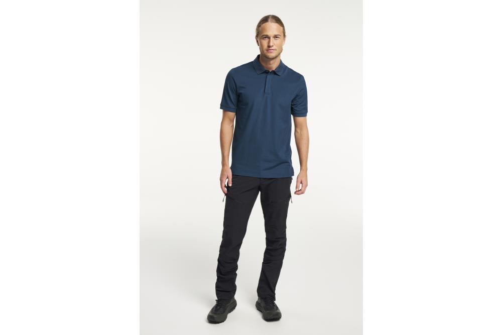 465018619 964 Prio polo men fullbody 21