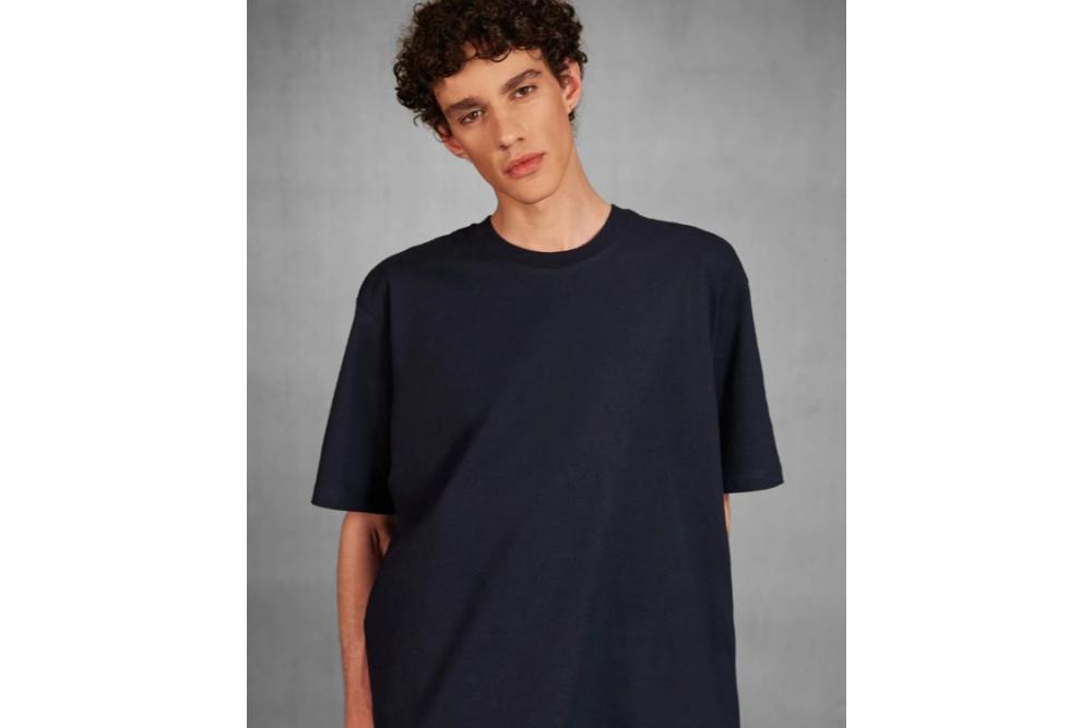 BC E220 T Oversized image man 165552
