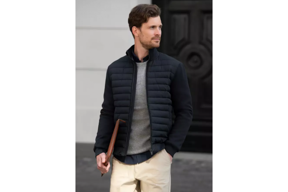 Nimbus Cresent men image
