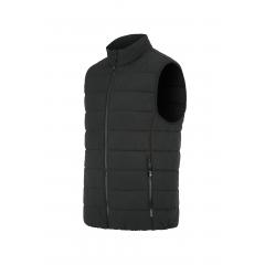 131552 990 Finley Vest Black F2